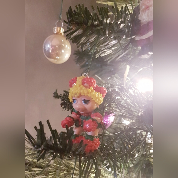 1986 Muppet Babies Miss Piggy Figure Beaded Upcycled Hand Crafted Ornament - Picture 16 of 17